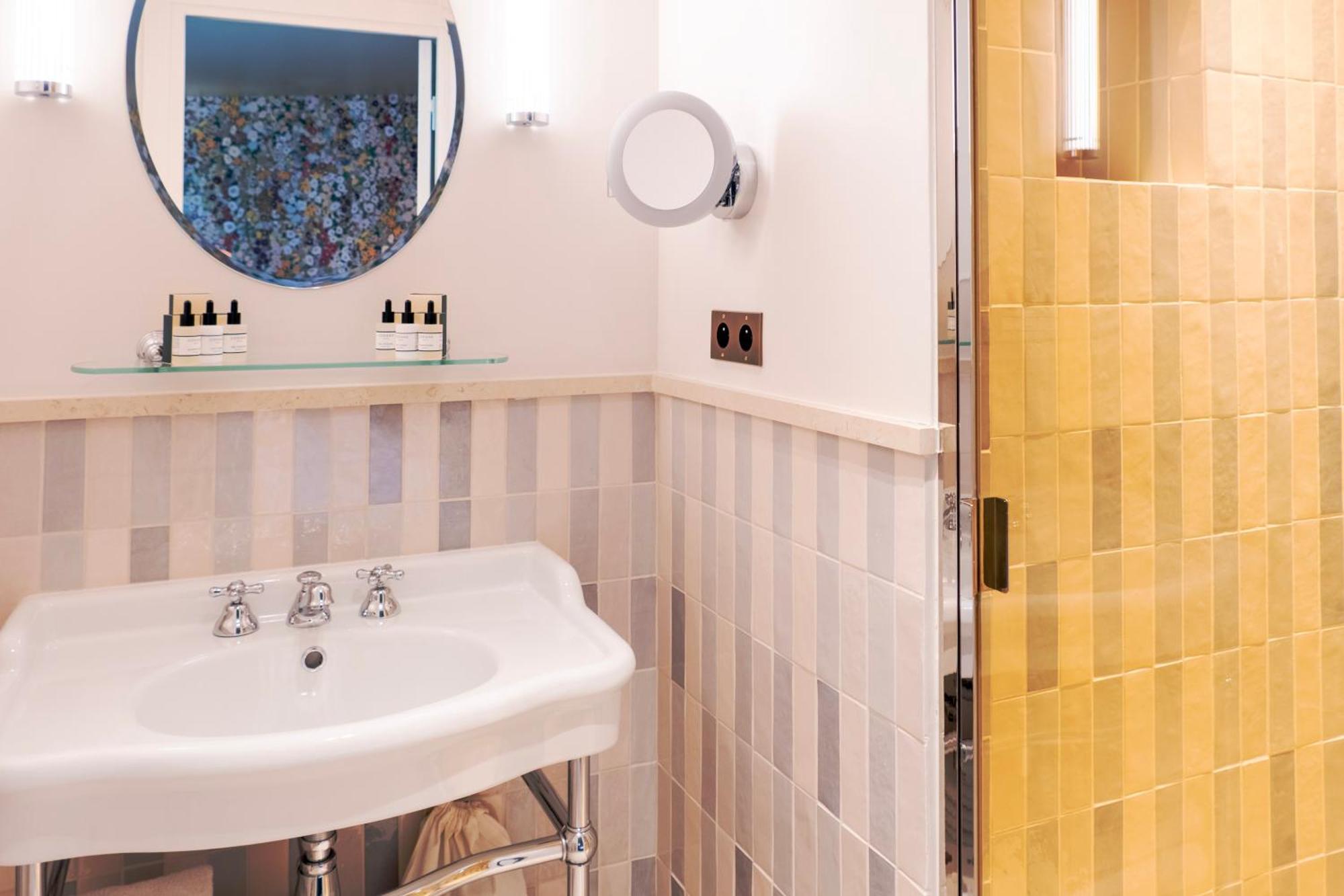 Maison La Boheme Montmartre - Studios & Apartments Paris Dış mekan fotoğraf